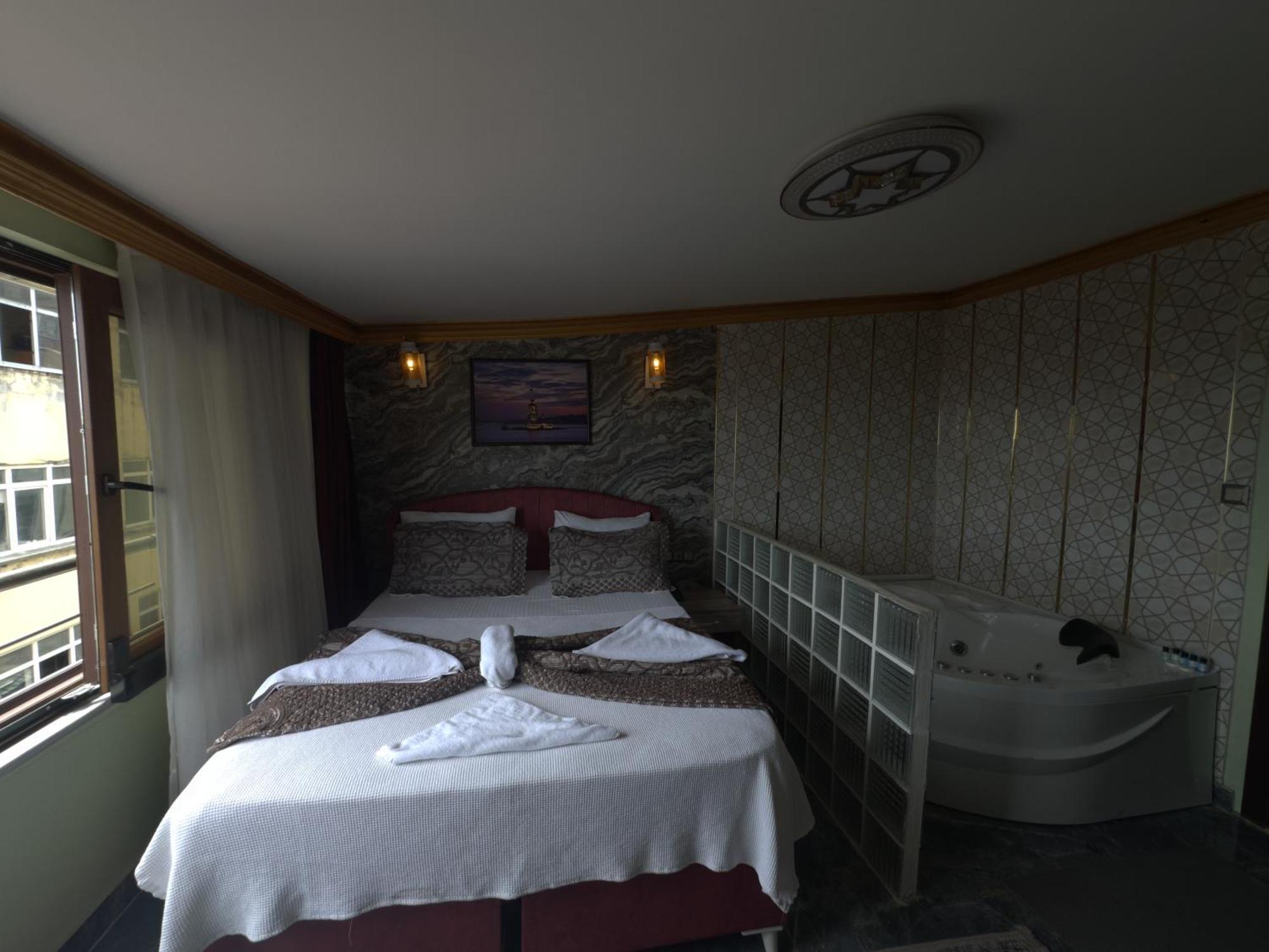 Royal Gur Hotel Istanbul Exterior photo