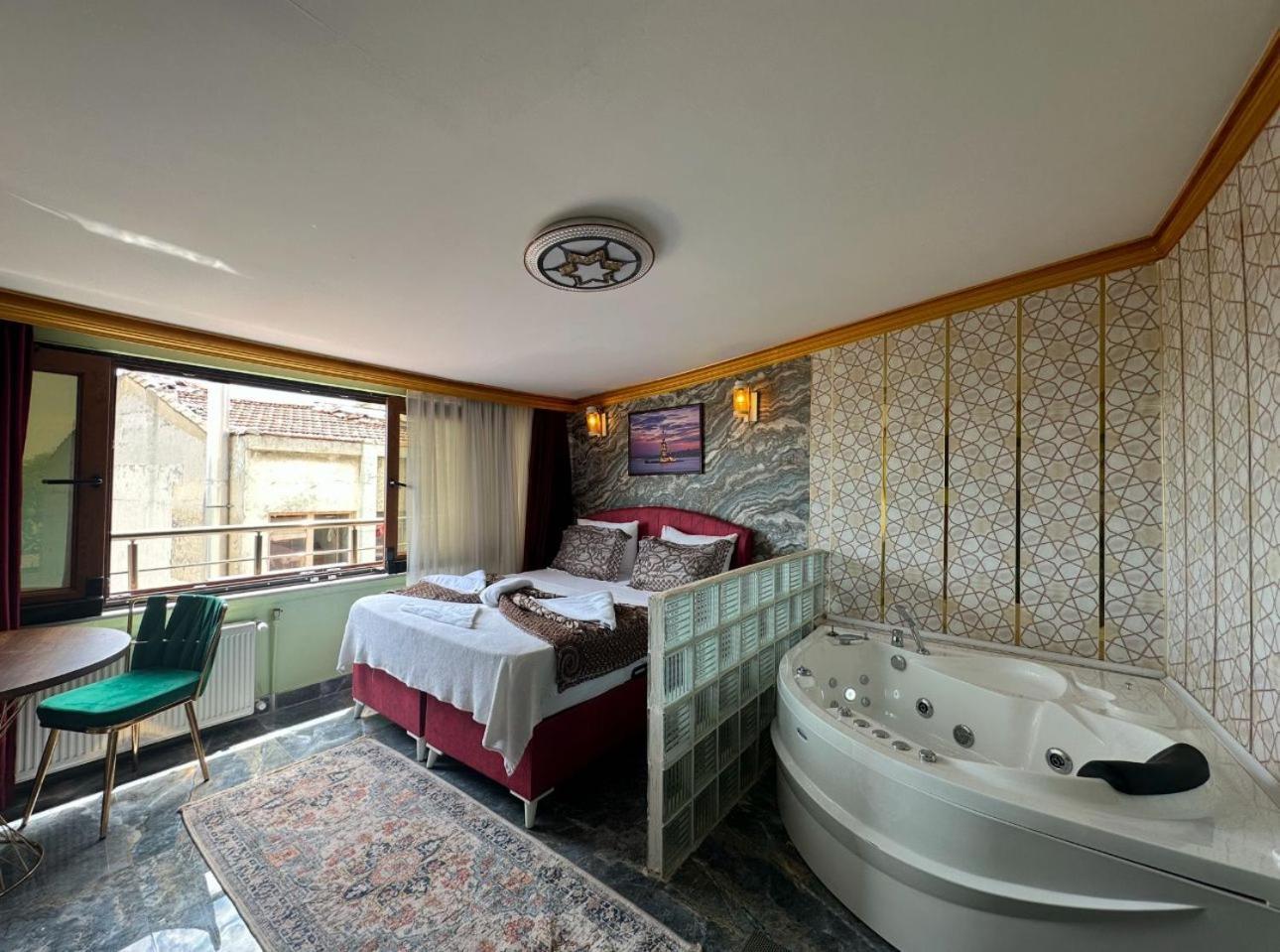 Royal Gur Hotel Istanbul Exterior photo